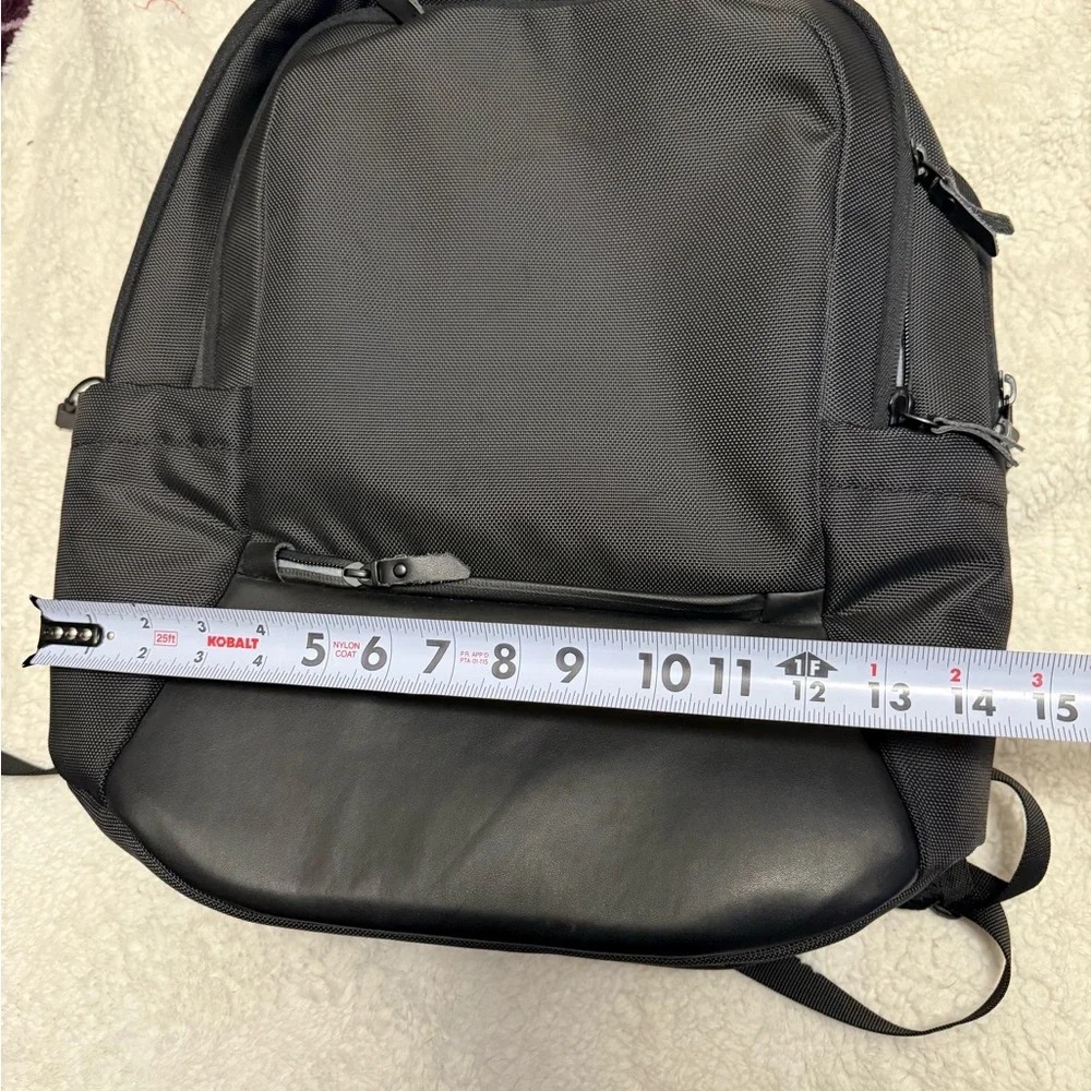 NWOT Dell Premier Backpack 15 Laptop Tech Travel Bag PE1520P Black TSA Approved.
